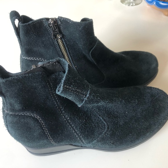 Sorel Leather Boots - Picture 3 of 8